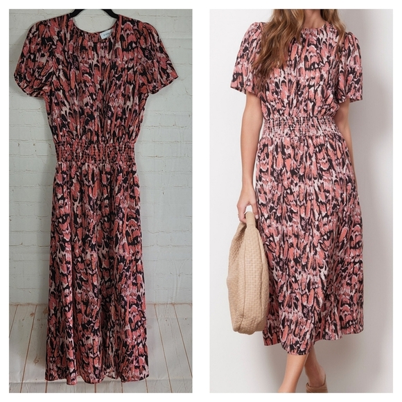 Evereve Alana Smocked Lightweight Pockets Midi Dress in Multi Pattern - Picture 1 of 15